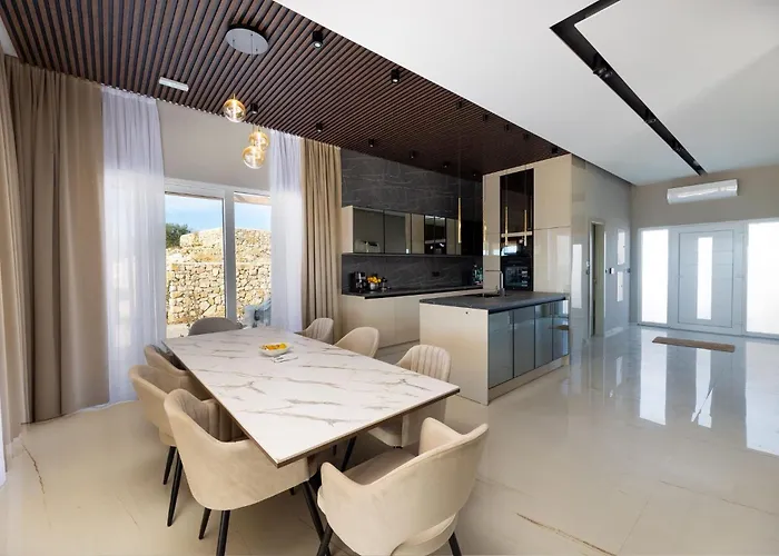 Maslina * Rogoznica (Sibenik-Knin)